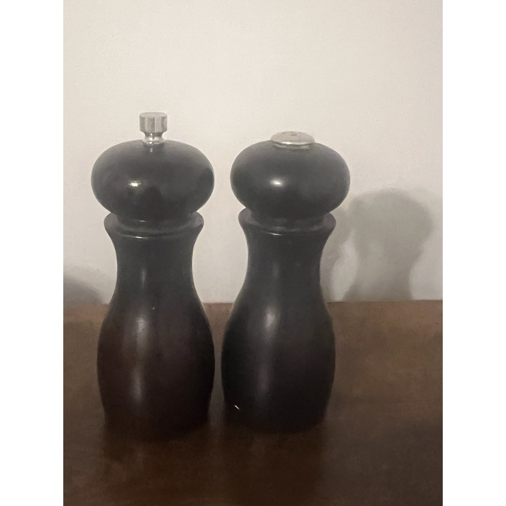 Vintage Olde Thompson Black Wooden Pepper Mill‎ & Salt Shaker Set